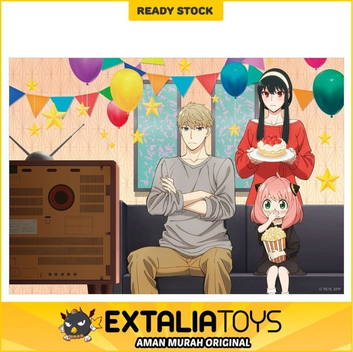 SPY x FAMILY Cloth Poster MISSION: 1 OPERATION STRIX Main Visual SPY x FAMILY Cloth Poster MISSION: 1 OPERATION STRIX Main Visual